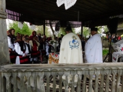 3 singers plus priest easter in maramures